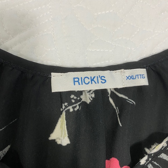 Black floral blouse - Picture 4 of 4